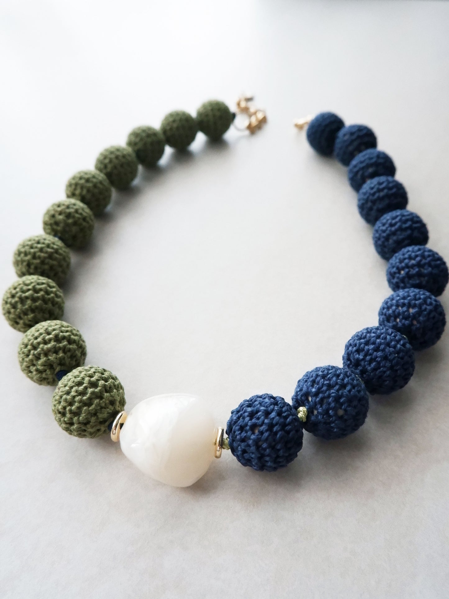 Bonnie Two-Tone Beaded Collar Necklace- olive & navy