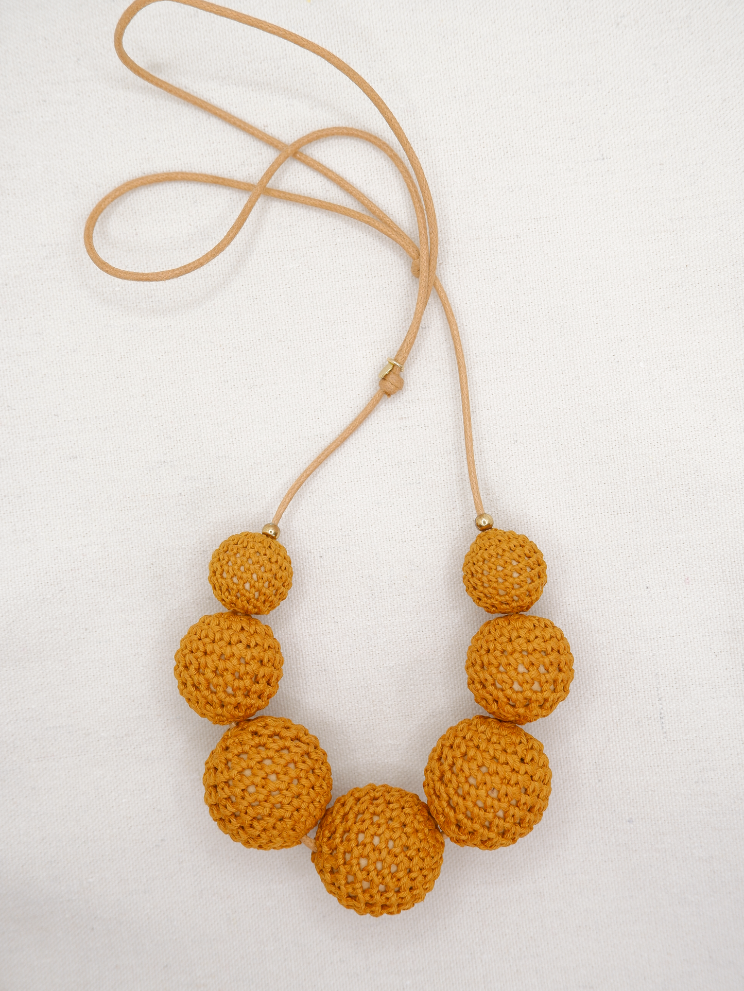 Maru adjustable crochet bead necklace