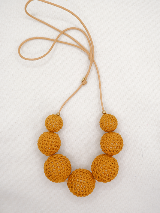 Maru adjustable crochet bead necklace