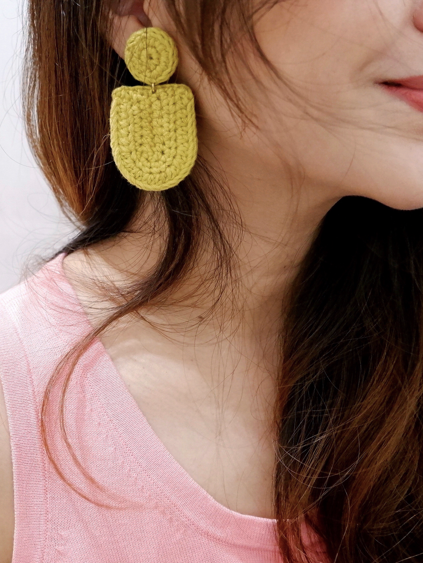 Aida crochet Mod earrings