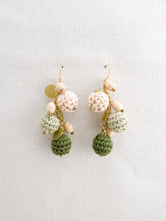 Cassie Dangling Earrings