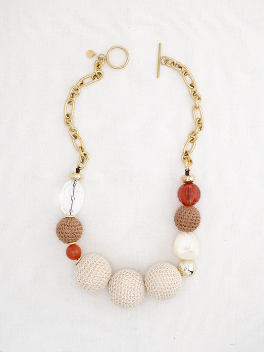 Caramelo Statement Necklace