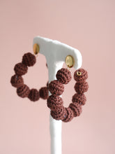 Load image into Gallery viewer, Aia crochet bonbon hoop earrings- Cocoa
