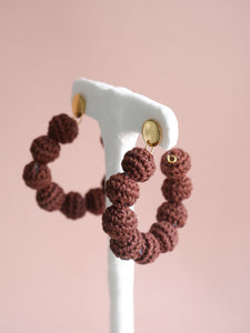 Aia crochet bonbon hoop earrings- Cocoa