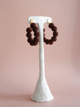 Load image into Gallery viewer, Aia crochet bonbon hoop earrings- Cocoa
