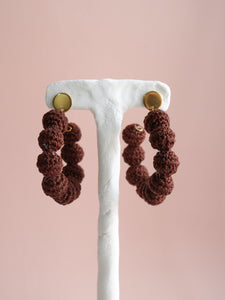 Aia crochet bonbon hoop earrings- Cocoa