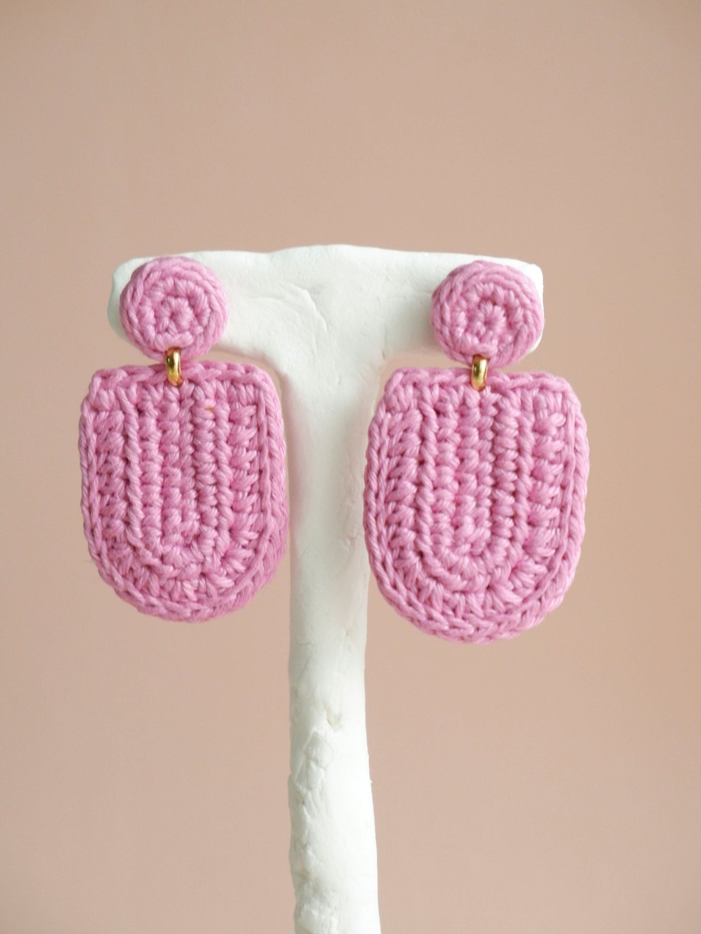 Aida crochet Mod earrings