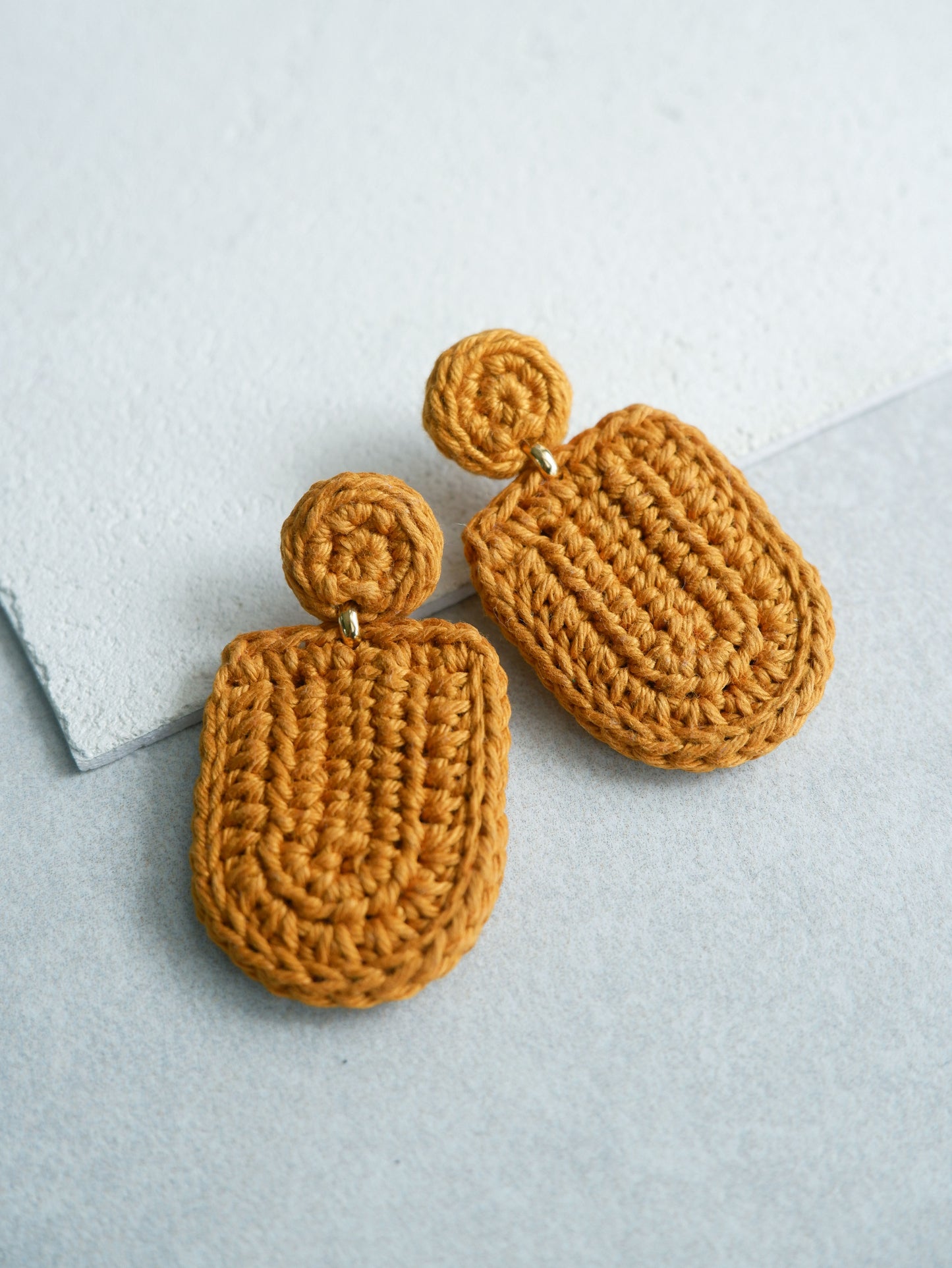 Aida crochet Mod earrings