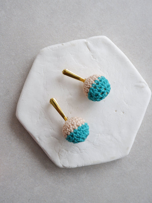 Hana colorblock crochet bead danglers- Sea Green