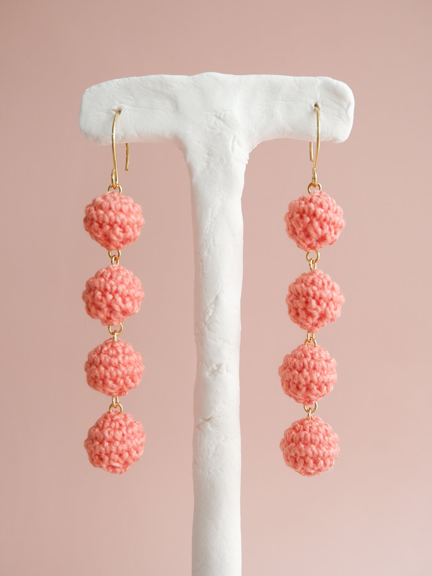 Ari crochet bonbon drop earrings- Peach